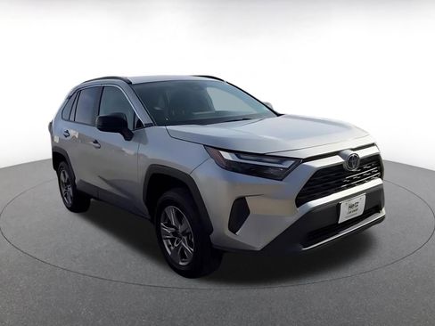 Used 2025 Toyota RAV4 LE image 3
