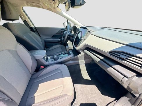 Used 2025 Subaru Crosstrek 2.5i Premium AWD/4WD image 33