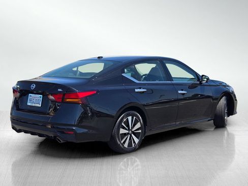 Used 2019 Nissan Altima 2.5 SL FWD image 4