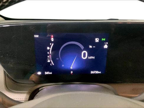 Used 2025 Buick Encore GX Preferred AWD/4WD image 20