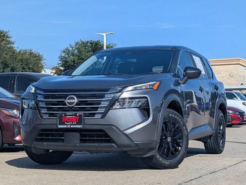 Used 2024 Nissan Rogue S FWD image 2