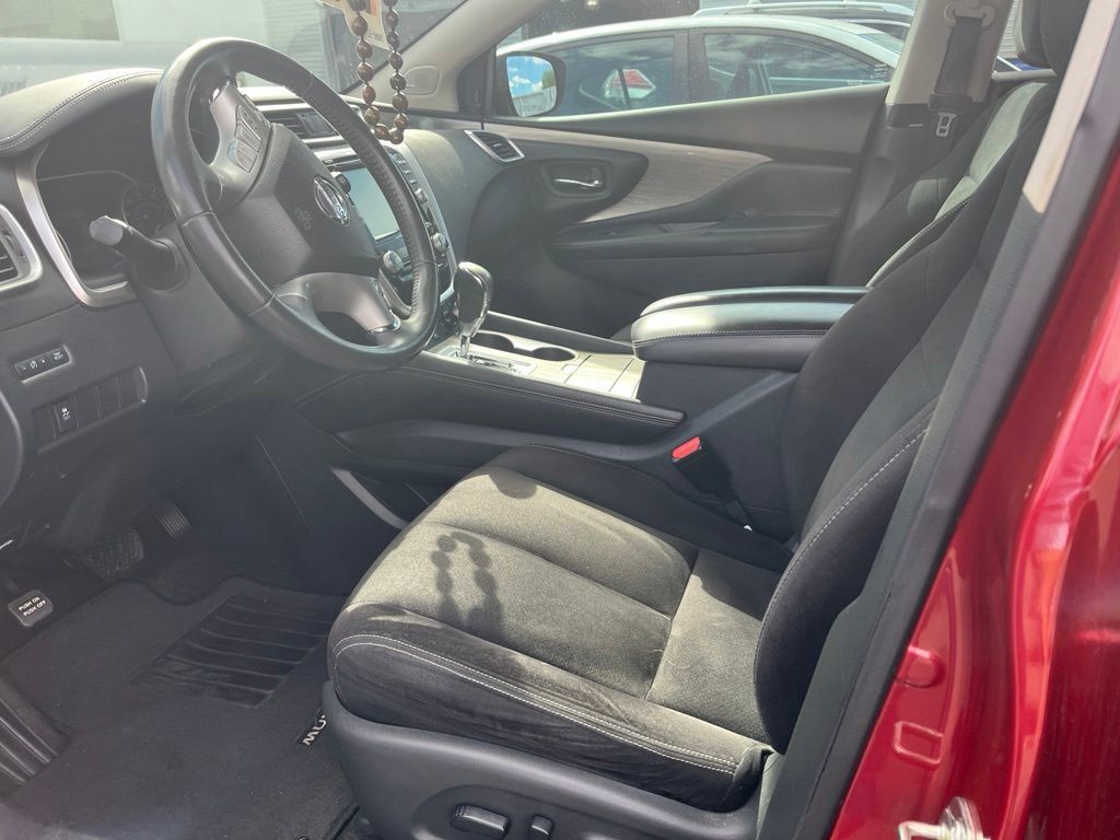Certified 2017 Nissan Murano SV w/ Premium Plus Package FWD image 7