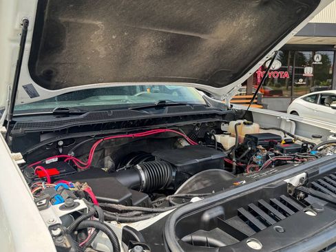 Used 2024 Chevrolet Silverado 2500 W/T AWD/4WD image 32