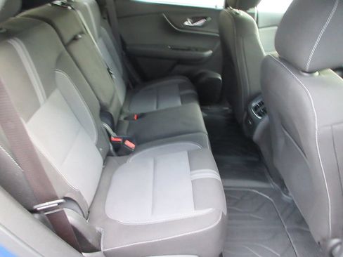 Used 2024 Chevrolet Blazer LT w/ Convenience Package FWD image 16