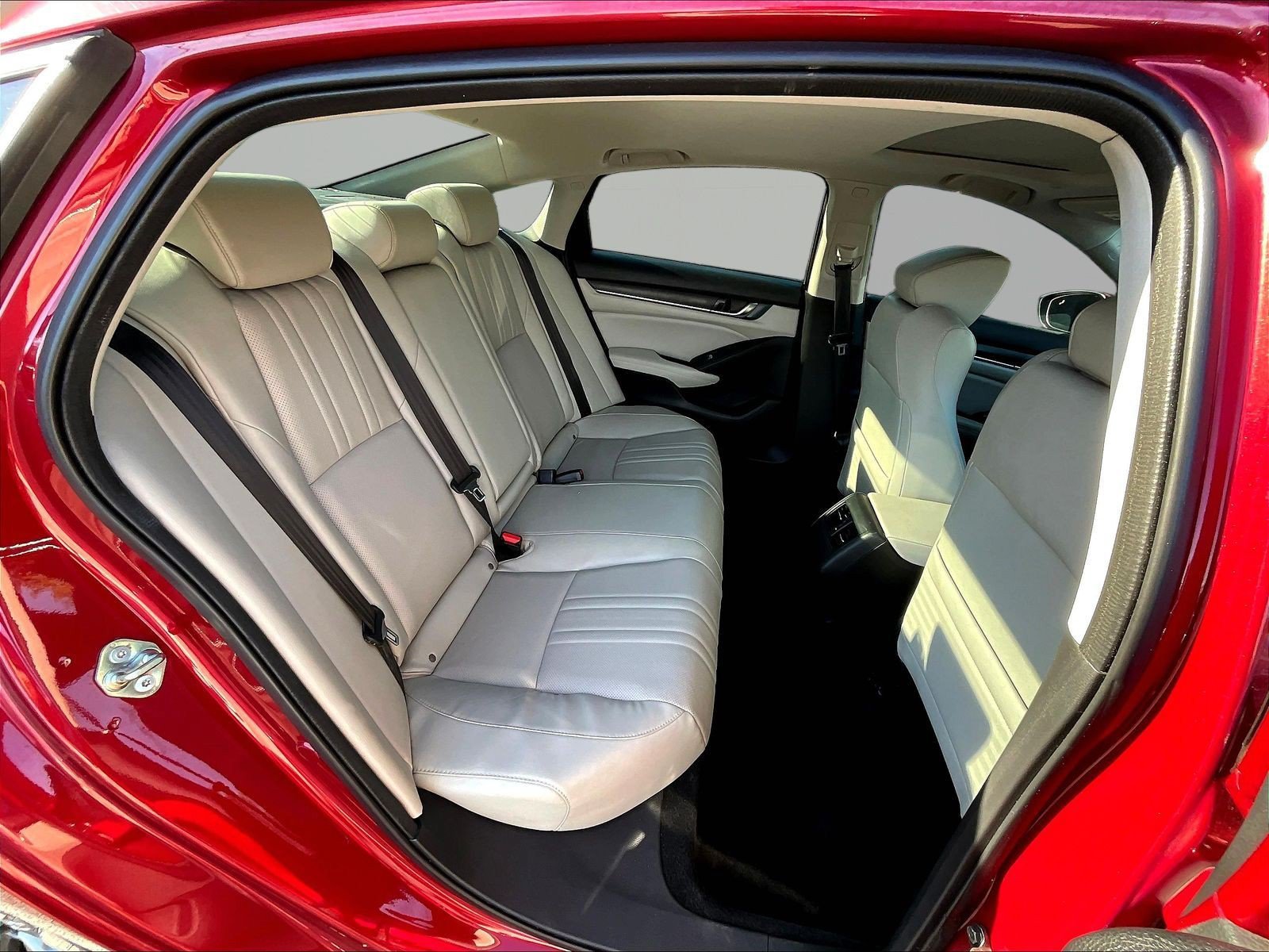 Used 2018 Honda Accord EX-L image 25