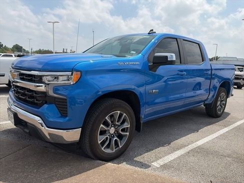 Used 2025 Chevrolet Silverado 1500 LT w/ Texas Edition Plus RWD image 2