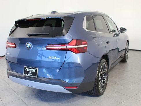 Used 2025 BMW X3 xDrive30i w/ Premium Package image 8