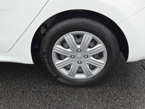 Used 2023 Kia Rio LX FWD image 16