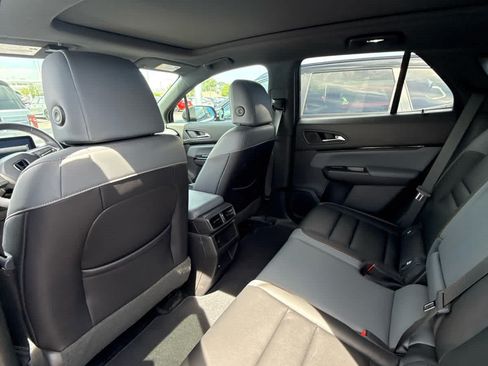 Used 2025 Honda Prologue Touring image 9