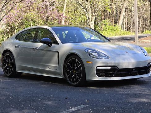 Used 2020 Porsche Panamera 4S image 8