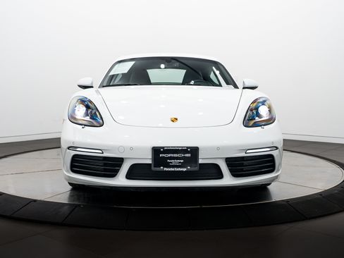 Certified 2018 Porsche 718 Cayman S RWD image 9