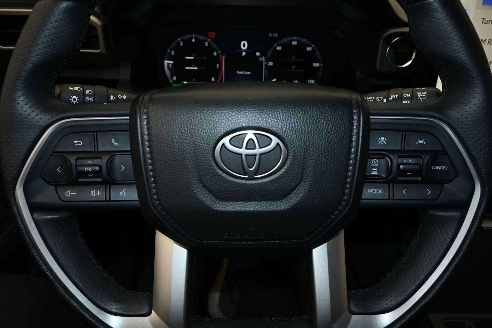 Used 2025 Toyota 4Runner Limited AWD/4WD image 12
