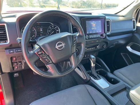 Used 2023 Nissan Frontier SV w/ SV Convenience Package image 10
