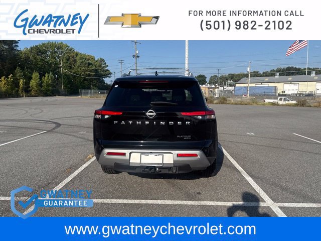 Used 2023 Nissan Pathfinder Platinum w/ Cargo Package AWD/4WD image 6