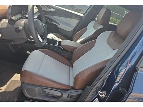 Used 2023 Volkswagen ID.4 Pro AWD/4WD image 5