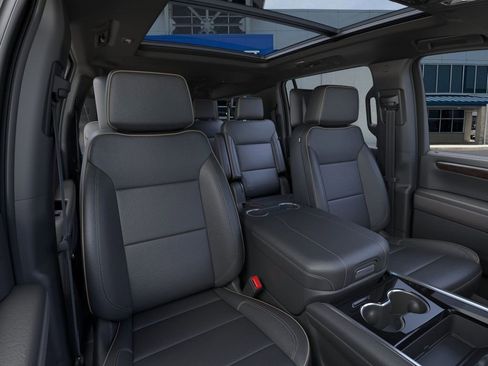 New 2026 Chevrolet Suburban Premier image 16
