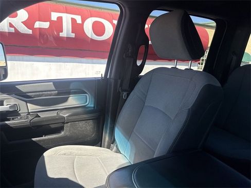 Used 2023 RAM 2500 Big Horn w/ Level 1 Equipment Group image 23