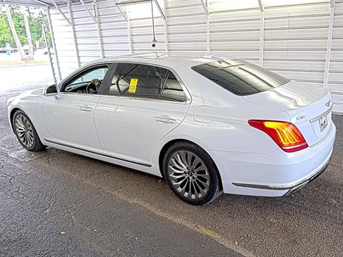 Used 2018 Genesis G90 3.3T Premium RWD image 2