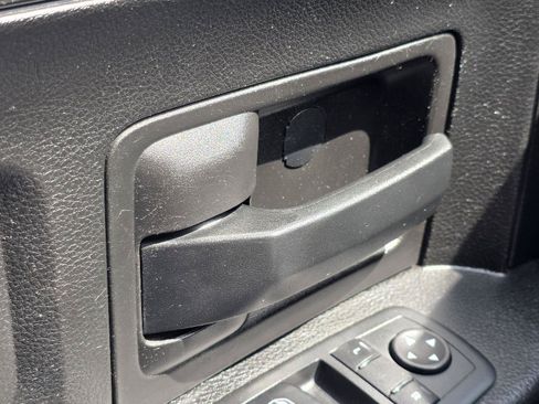Used 2019 RAM 1500 Tradesman w/ Chrome Plus Package AWD/4WD image 10