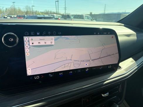 Used 2025 Chevrolet Tahoe LT image 19