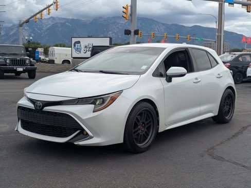 Used 2021 Toyota Corolla XSE FWD image 9