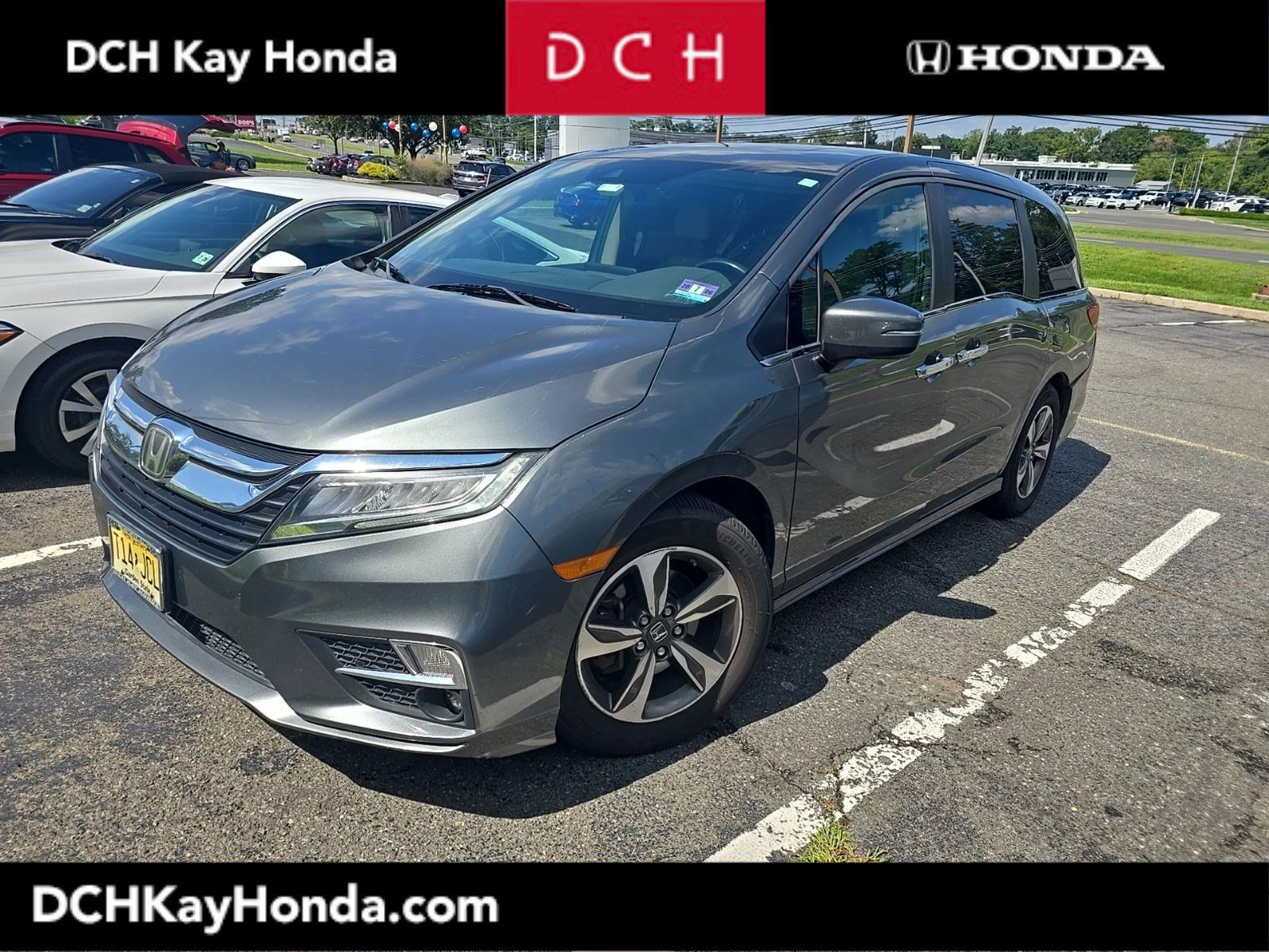 Certified 2018 Honda Odyssey Touring image 1
