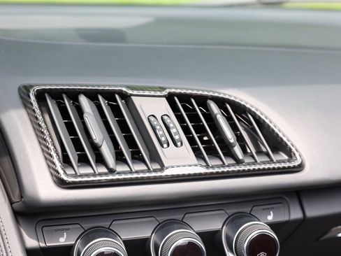 Used 2018 Audi R8 V10 plus w/ Full Leather Package image 60