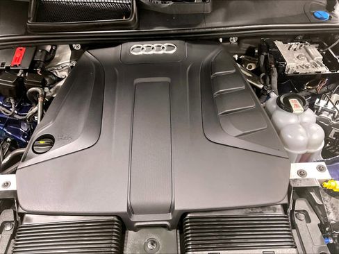 Used 2022 Audi Q7 2.0T Premium image 34