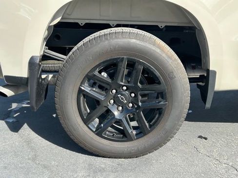 New 2026 Chevrolet Silverado 1500 Custom AWD/4WD image 16