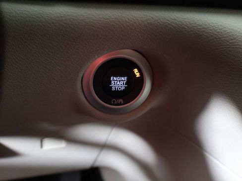Used 2023 Chrysler Voyager LX FWD image 35