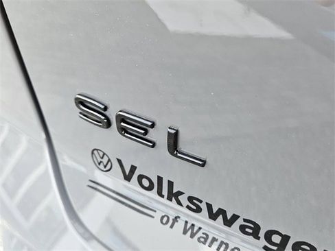 New 2026 Volkswagen Atlas Cross Sport SEL R-Line image 11