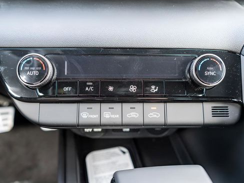 New 2026 Hyundai Elantra SEL Sport Premium FWD image 32
