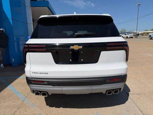 New 2026 Chevrolet Traverse LT w/ Driver Confidence Package image 4