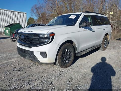 Used 2025 Ford Expedition Active image 1