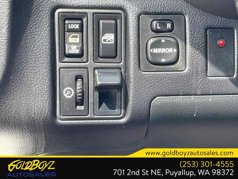 Used 2000 Toyota MR2 RWD image 18