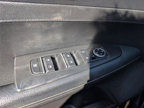 Used 2023 Kia Forte GT-Line w/ GT-Line Technology Package FWD image 25