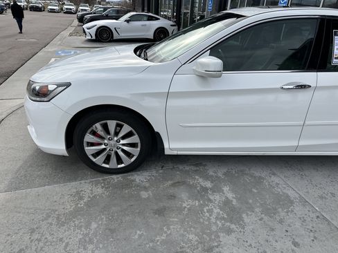 Used 2015 Honda Accord EX-L image 9