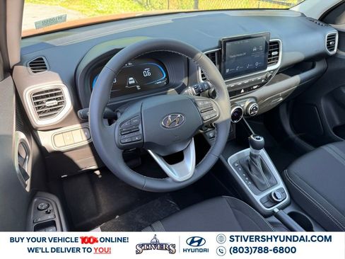 Certified 2025 Hyundai Venue SEL image 3