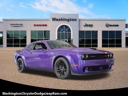 Used 2023 Dodge Challenger R/T Scat Pack RWD image 1