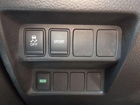 Used 2015 Nissan Rogue SV FWD image 20