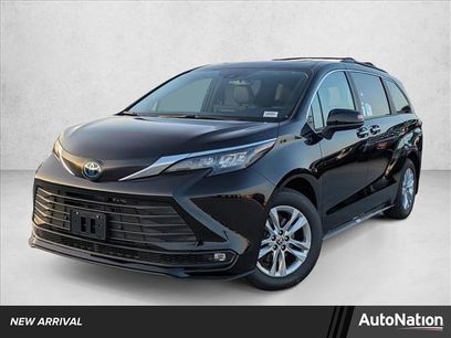 New 2025 Toyota Sienna XLE