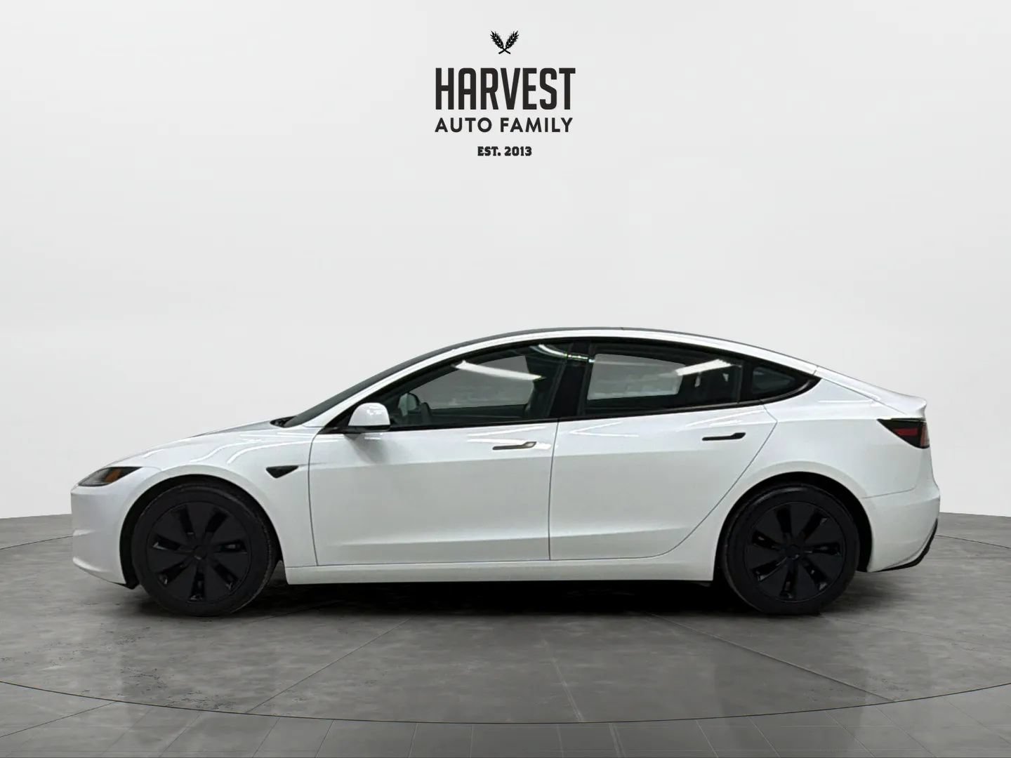 Used 2025 Tesla Model 3 Long Range AWD/4WD image 2