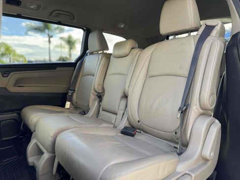 Used 2019 Honda Odyssey EX-L image 17