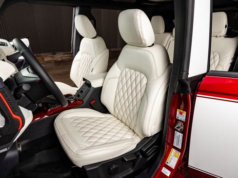 Used 2025 Ford Bronco Heritage Edition image 31