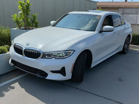Used 2021 BMW 330i Sedan w/ Driving Assistance Package image 6
