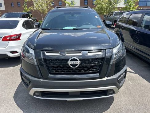 Used 2025 Nissan Pathfinder Rock Creek AWD/4WD image 2