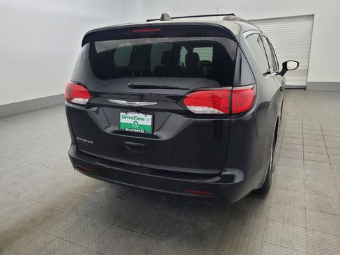 Used 2021 Chrysler Voyager Lxi FWD image 7