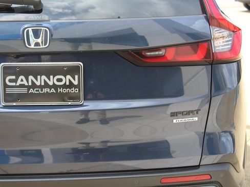 Used 2025 Honda CR-V Sport Touring image 4