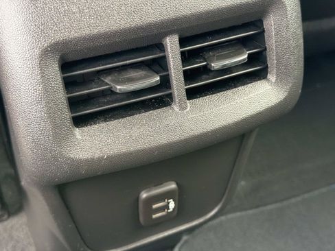 Certified 2021 Chevrolet Equinox LT FWD image 19