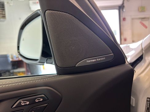 New 2026 BMW X6 xDrive40i image 27